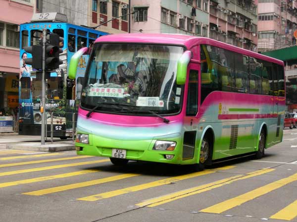 深圳大巴包車(chē):無(wú)懼風(fēng)雪,鴻鳴帶你開(kāi)啟美好征程!